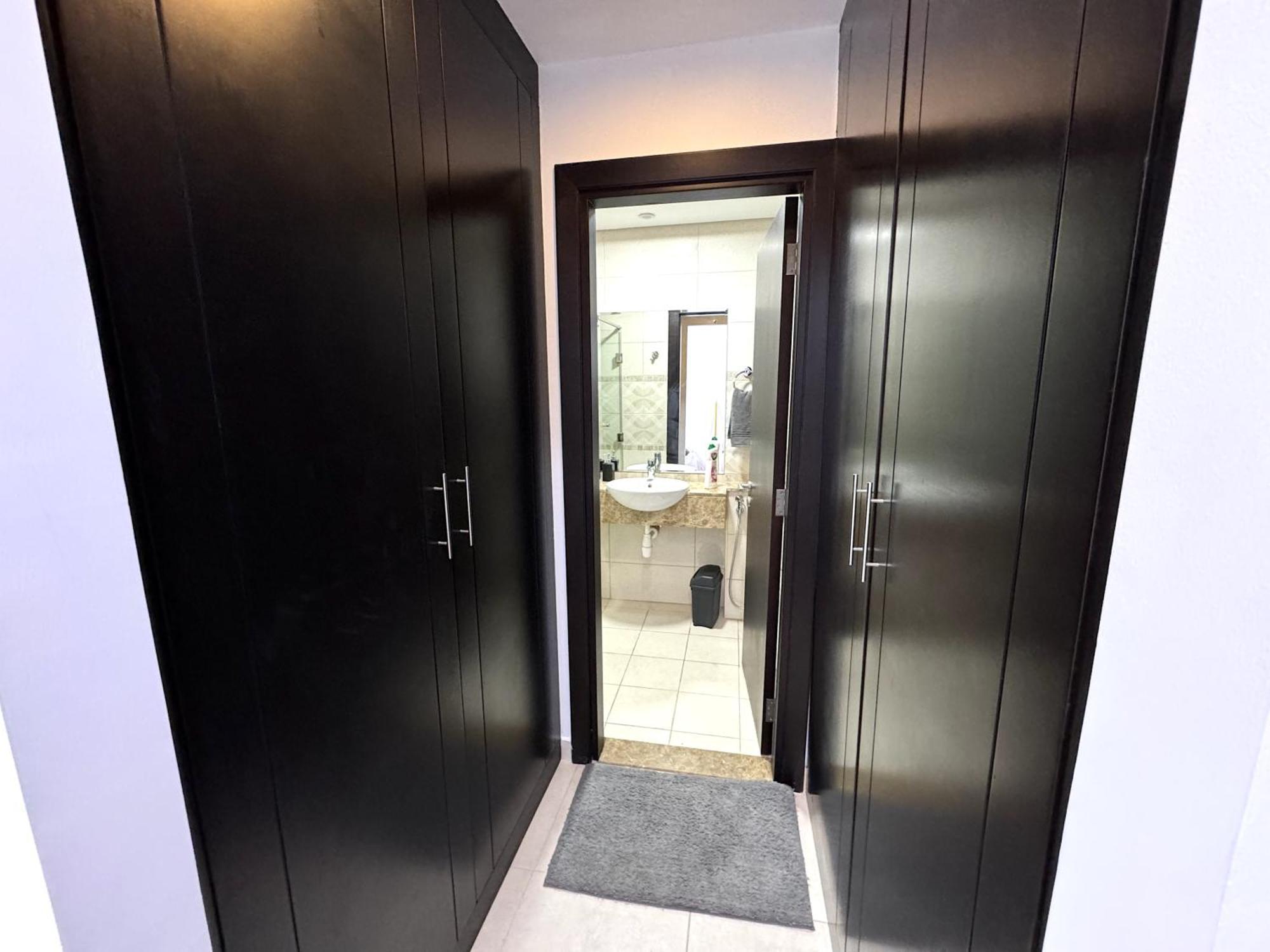 Deluxe With Panoramic View Near Metro شقة