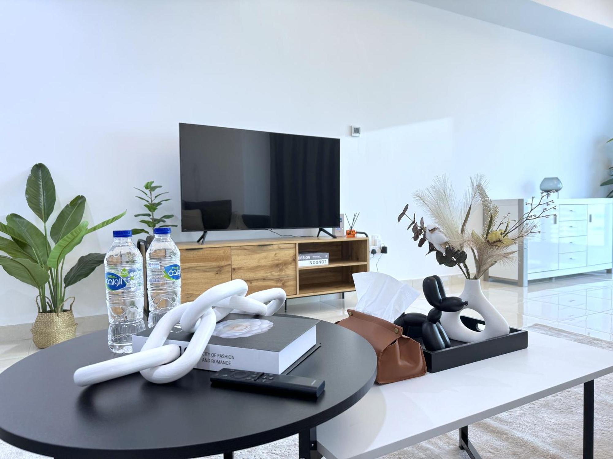 Deluxe With Panoramic View Near Metro شقة